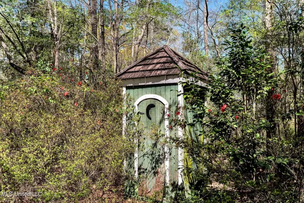 $2,400,000 | 1223 Wire Road West, Perkinston, MS 39573