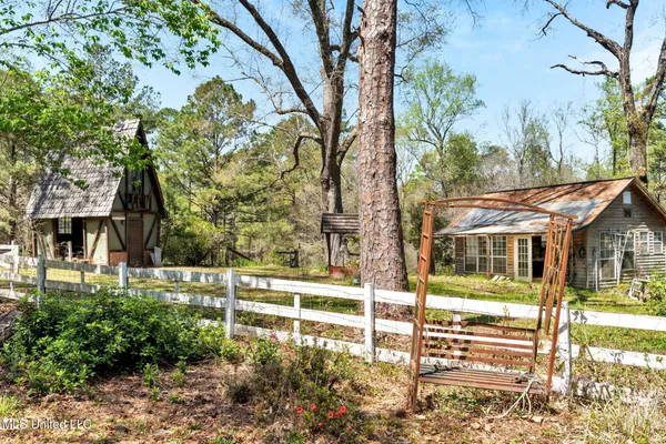 $2,400,000 | 1223 Wire Road West, Perkinston, MS 39573