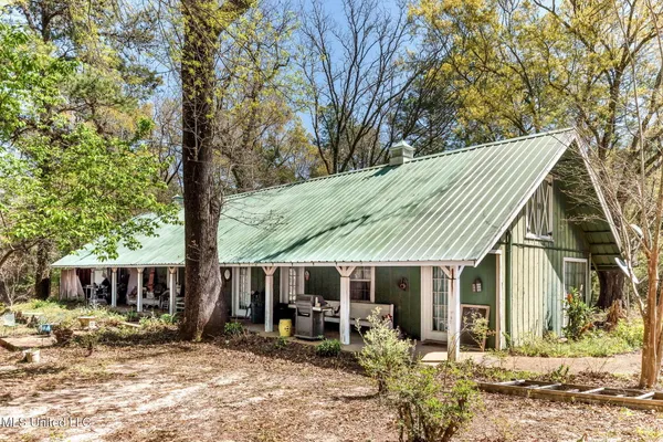 $2,400,000 | 1223 Wire Road West, Perkinston, MS 39573