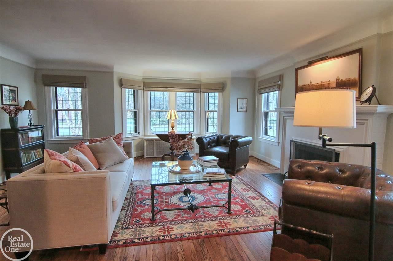 176 Moran Road Grosse Pointe Farms, MI 48236 - Photo 3 of 29