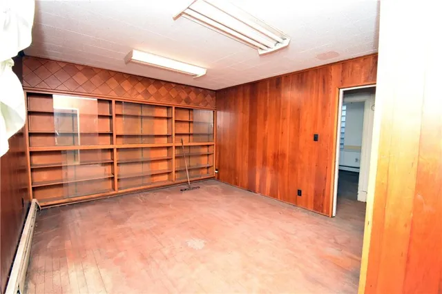 a view of room with walk in closet