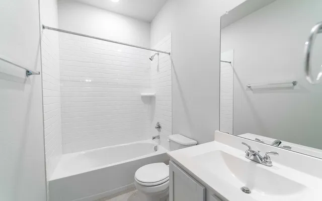 $349,900 | 508 Bobcat Creek Drive, Jarrell, TX 76537