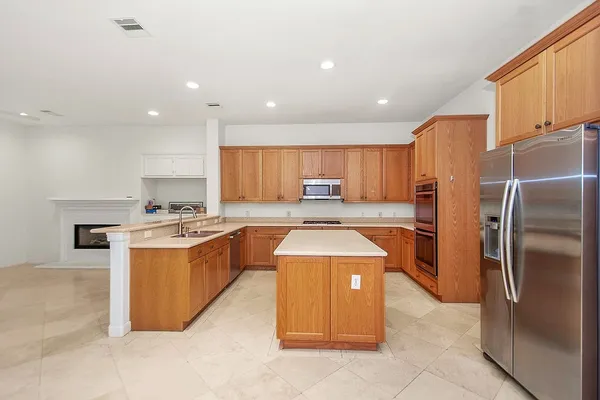 $833,000 | 3011 Bonnebridge Way Boulevard, Houston, TX 77082