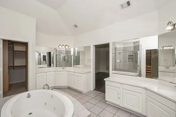 $833,000 | 3011 Bonnebridge Way Boulevard, Houston, TX 77082