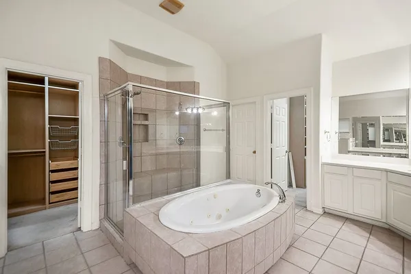 $833,000 | 3011 Bonnebridge Way Boulevard, Houston, TX 77082