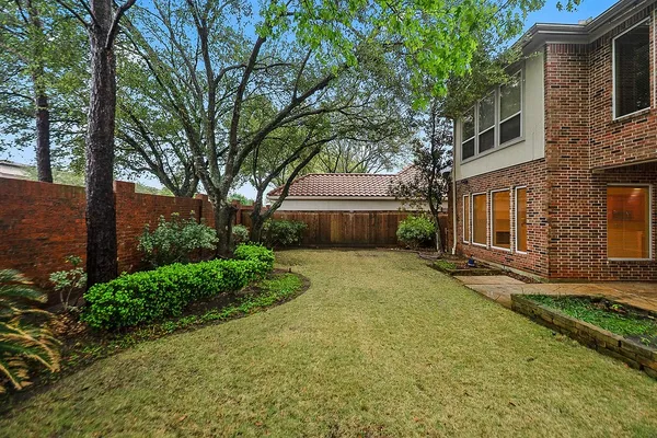 $833,000 | 3011 Bonnebridge Way Boulevard, Houston, TX 77082