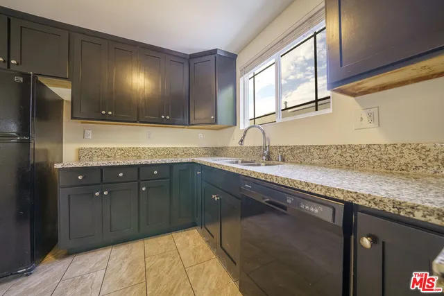 $4,990 | 154 East 84th Place, Unit 154, Los Angeles, CA 90003