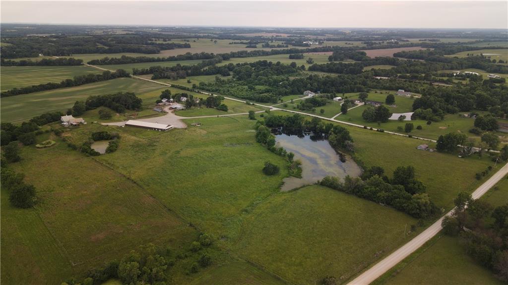 126 Southwest 400th Road Warrensburg, MO 64093 - Photo 6 of 47