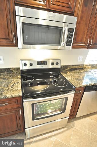 589 Over Ridge Drive Frederick, MD 21703 - Photo 22 of 28 Kitchen