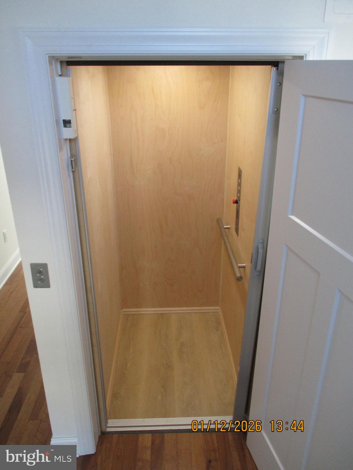 24 West 53rd Street Long Beach Township, NJ 08008 - Photo 3 of 75 a view of shower
