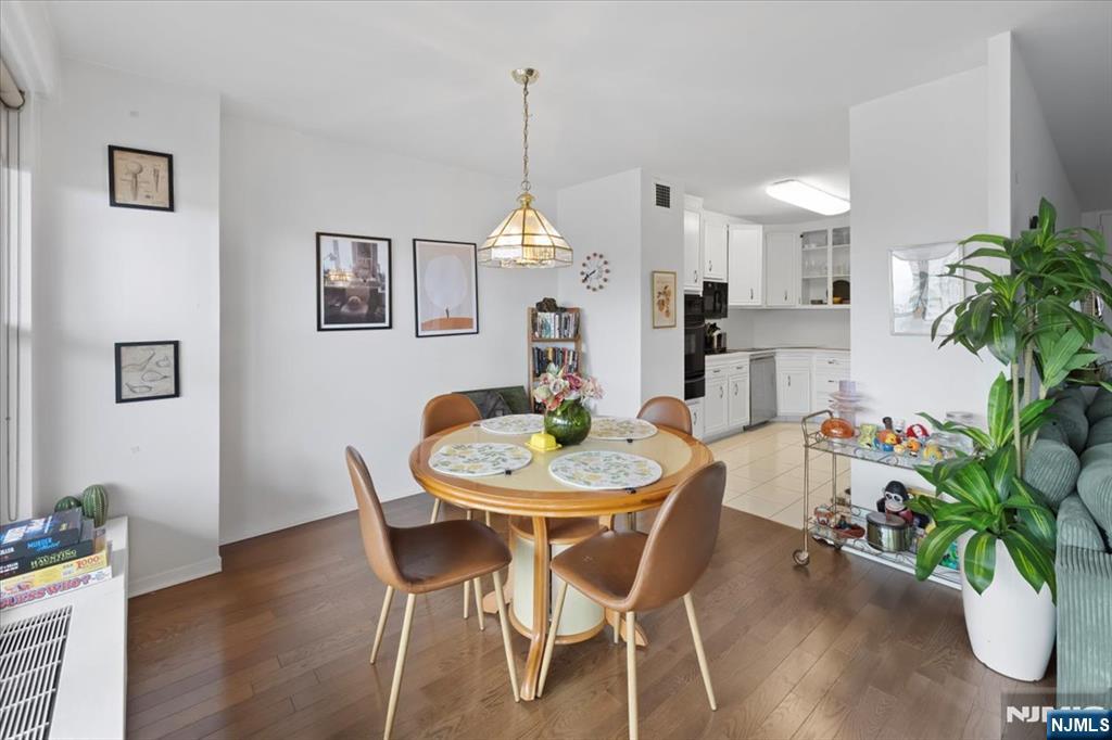 2077 Center Avenue, Unit 7G Fort Lee, NJ 07024 - Photo 5 of 12