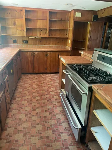 $214,900 | 2139 Highway 30, Townshend, VT 05353