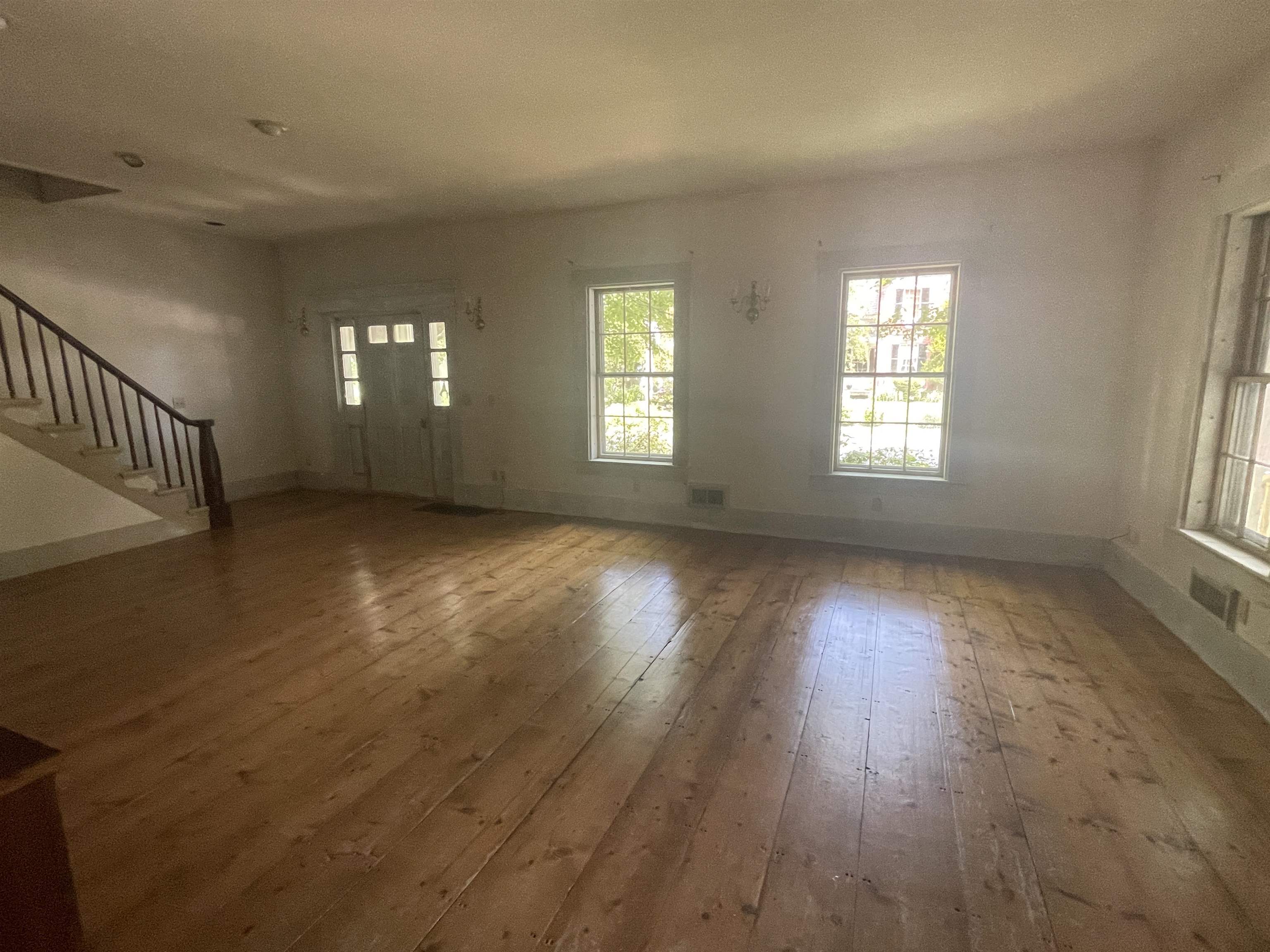 2139 Highway 30 Townshend, VT 05353 - Photo 15 of 40