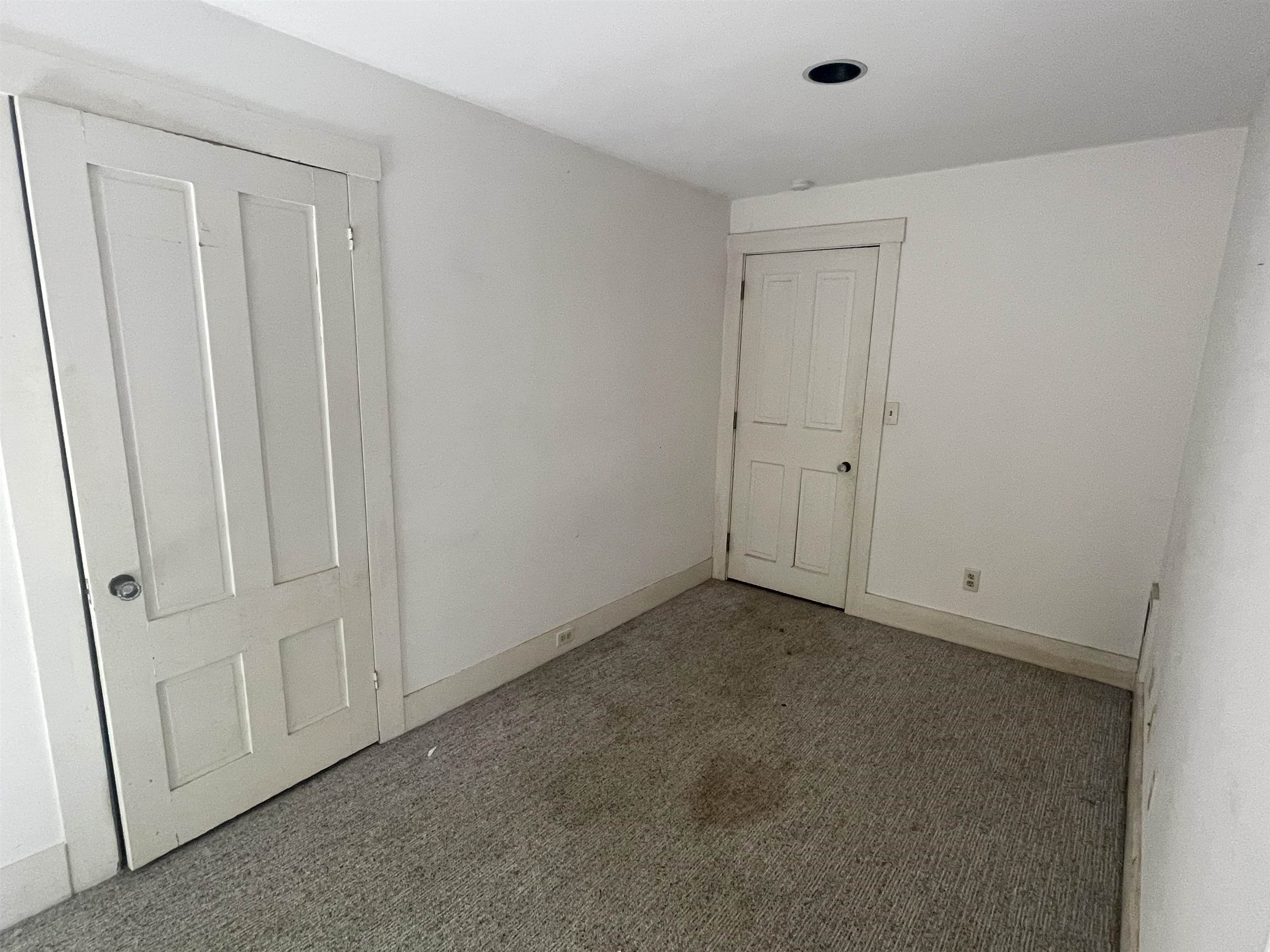 2139 Highway 30 Townshend, VT 05353 - Photo 24 of 40