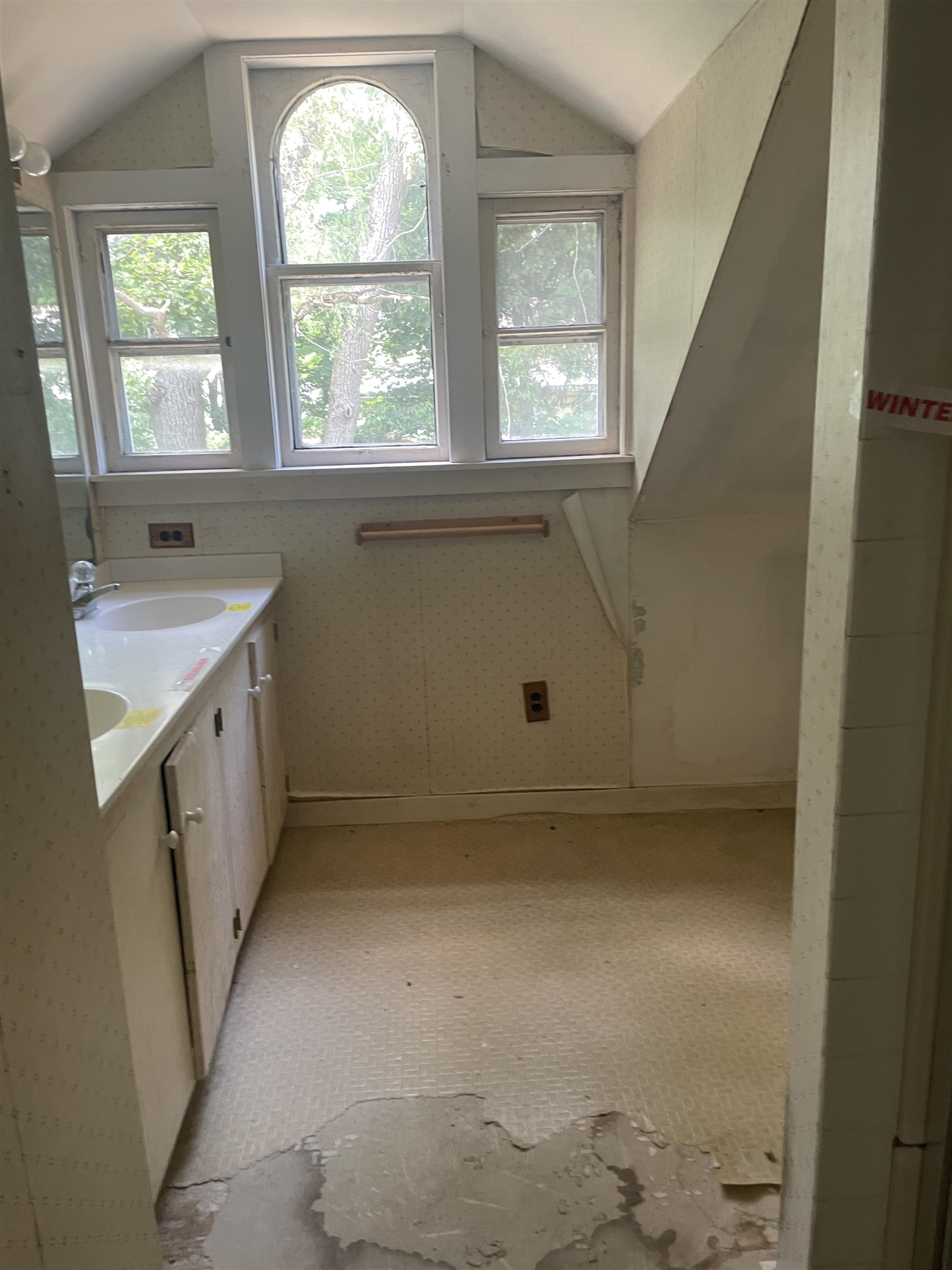 2139 Highway 30 Townshend, VT 05353 - Photo 28 of 40