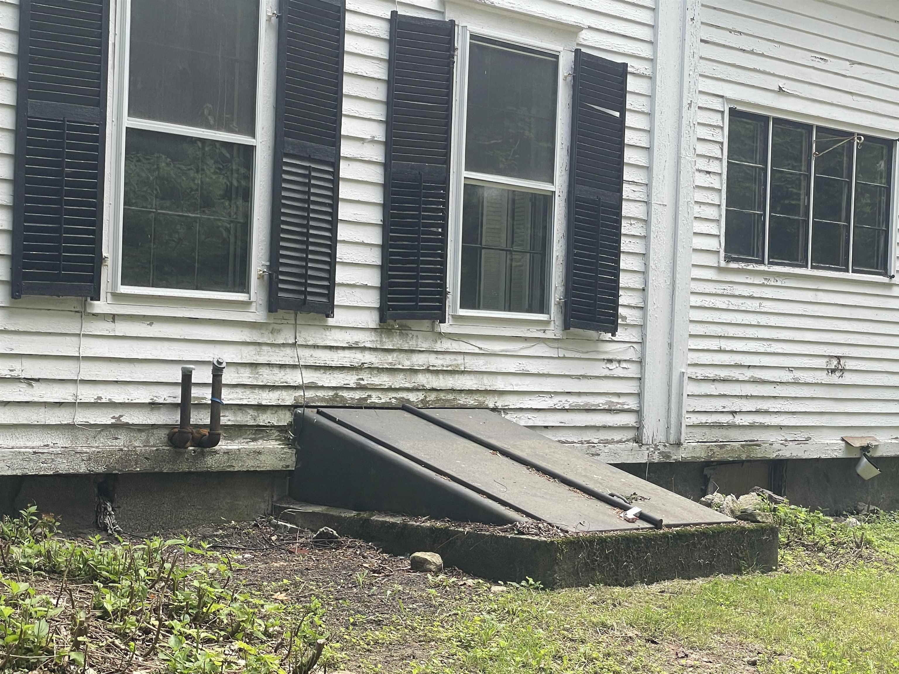 2139 Highway 30 Townshend, VT 05353 - Photo 39 of 40