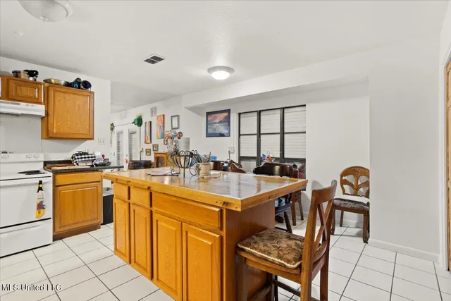 $225,000 | 6193 East Lincoln Street, Bay St. Louis, MS 39520