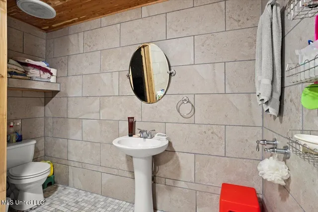 $225,000 | 6193 East Lincoln Street, Bay St. Louis, MS 39520