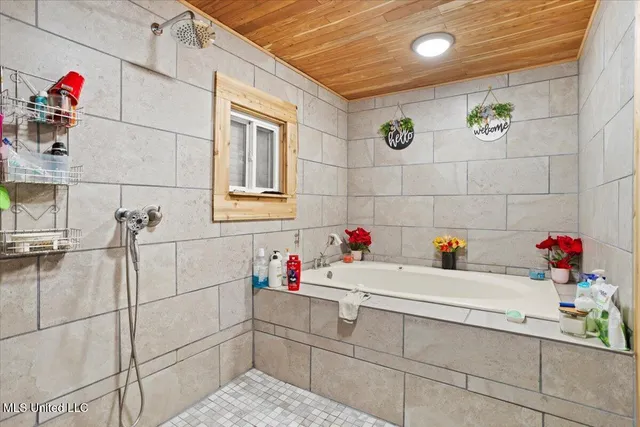 $225,000 | 6193 East Lincoln Street, Bay St. Louis, MS 39520