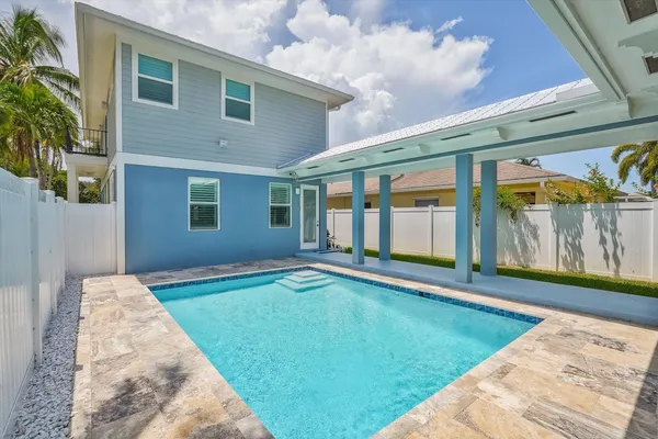 $10,000 | 425 Hugh Street, Jupiter, FL 33458