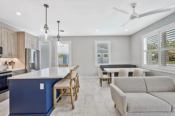 $10,000 | 425 Hugh Street, Jupiter, FL 33458