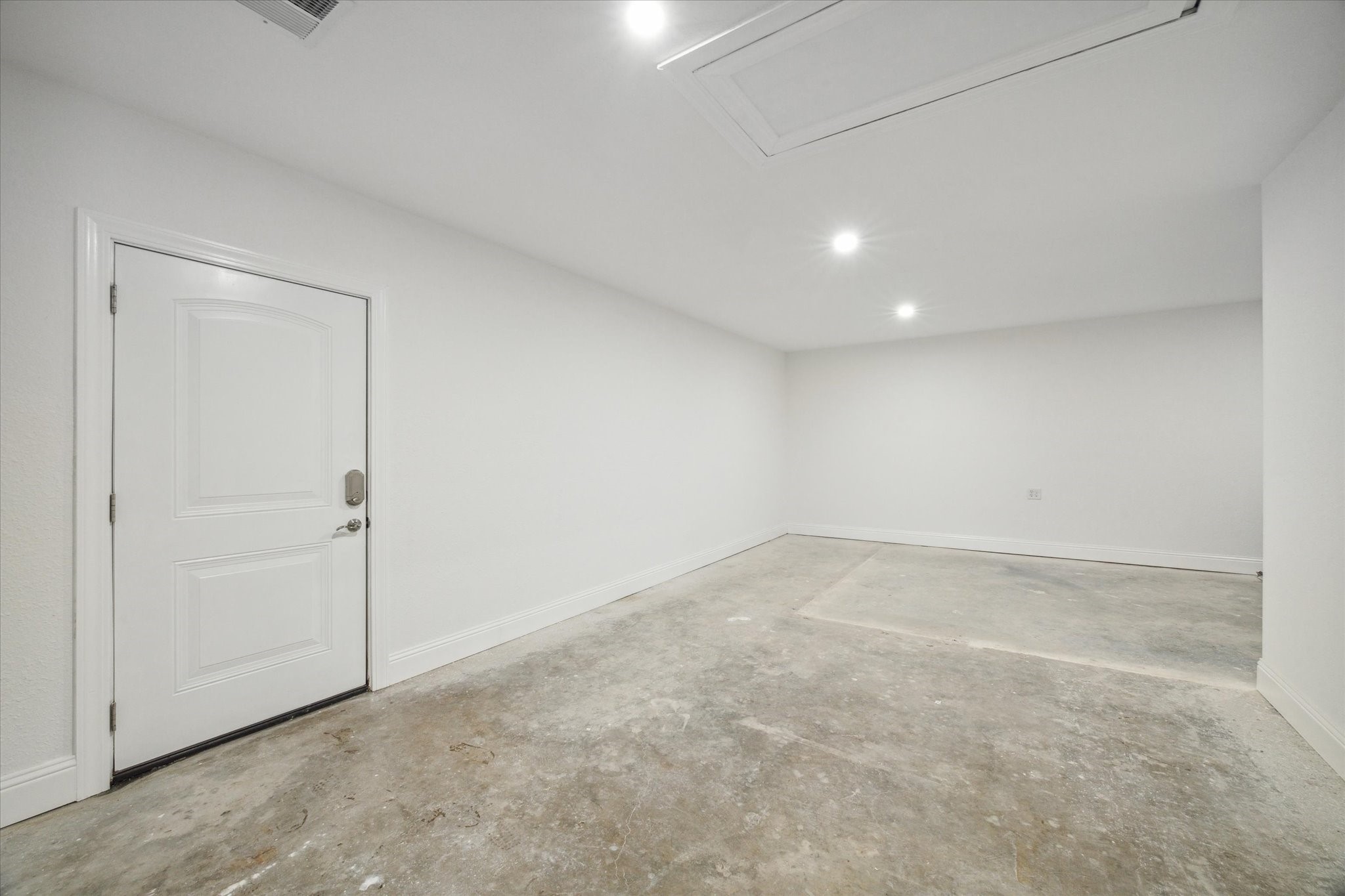 5 Tree Frog Drive Houston, TX 77074 - Photo 25 of 35 a view of empty room