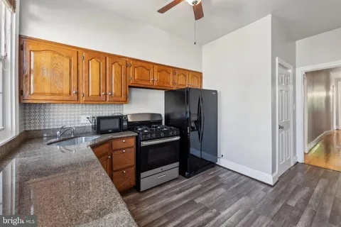 $745,000 | 1306 E Street Northeast, Washington, DC 20002