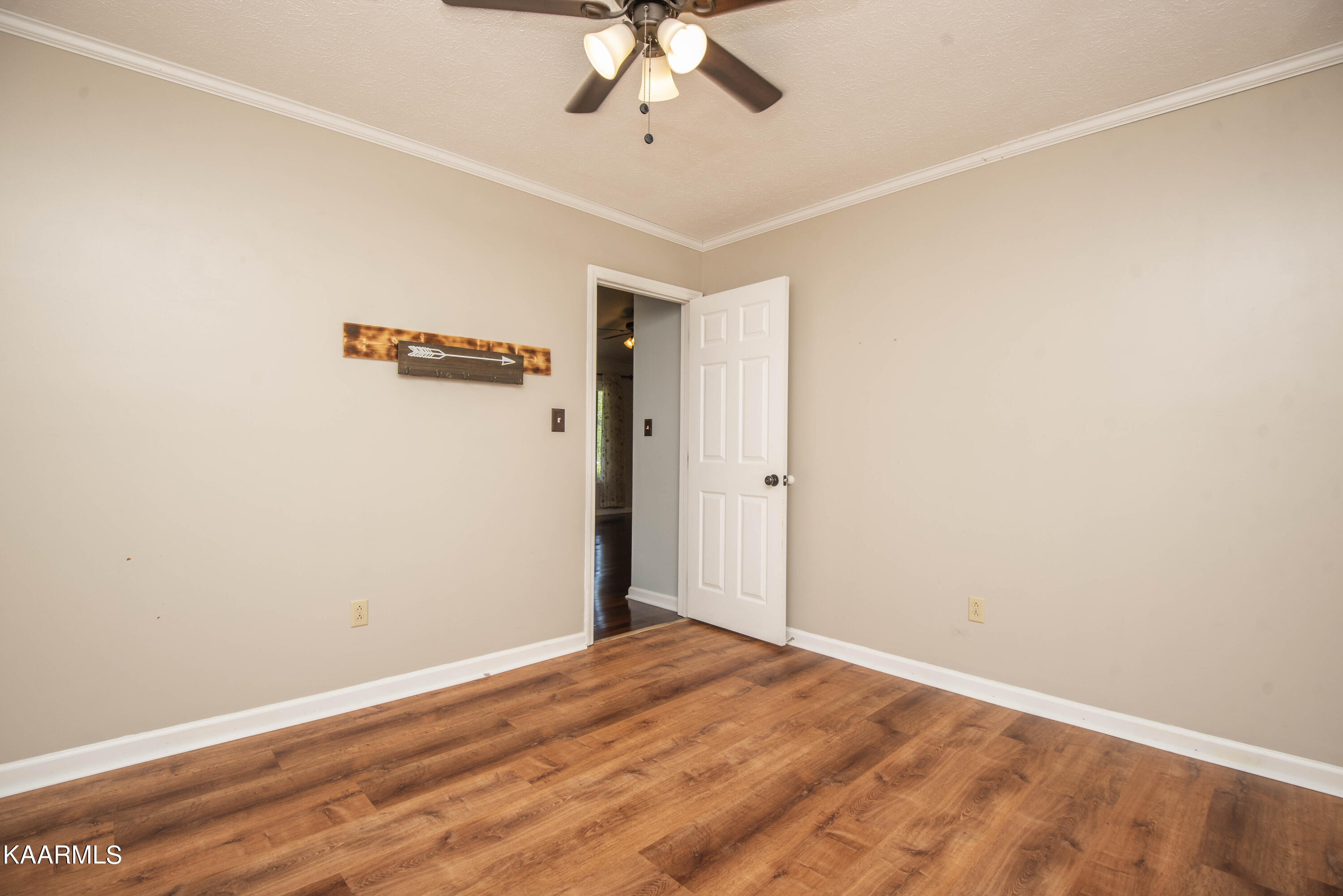 8519 Ridgeland Drive Corryton, TN 37721 - Photo 23 of 43 second bed 2_1