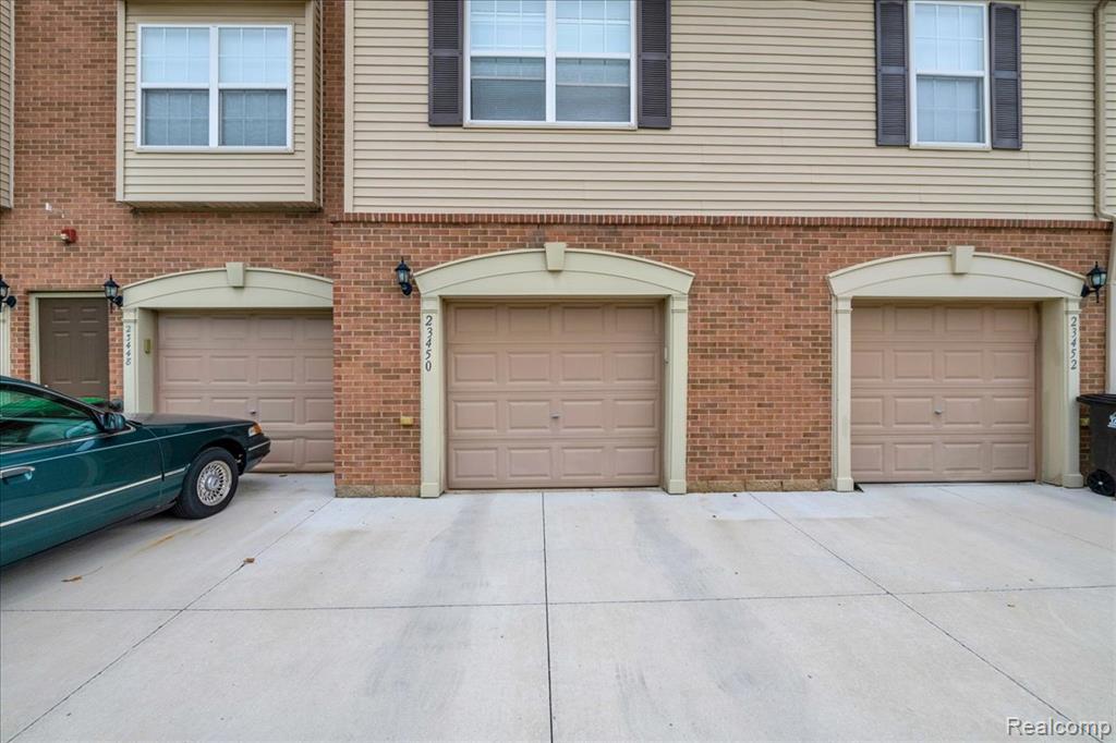 23450 Ridgeview Street Taylor, MI 48180 - Photo 2 of 25