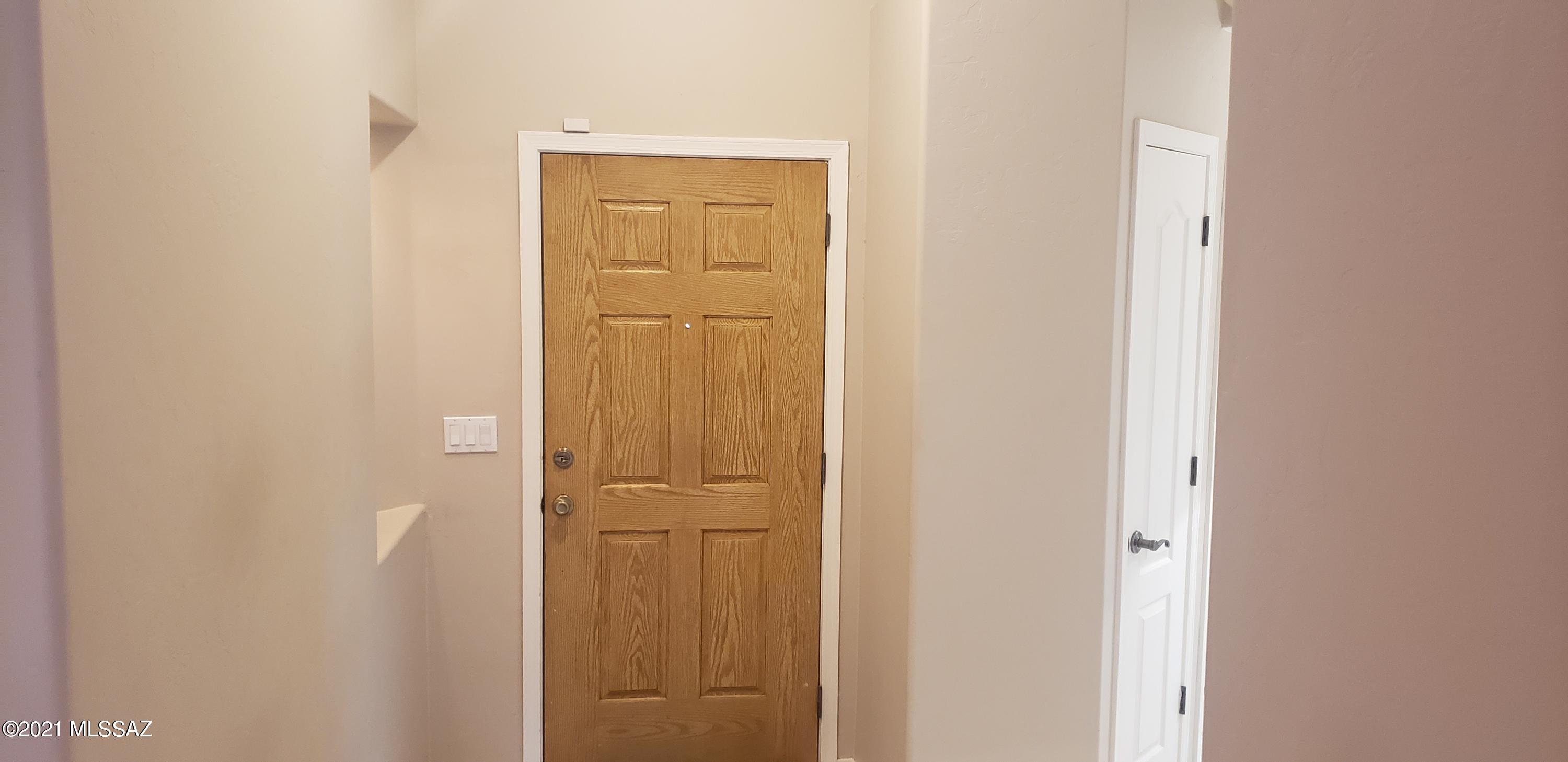 2407 West Golden Hills Road Tucson, AZ 85745 - Photo 13 of 32