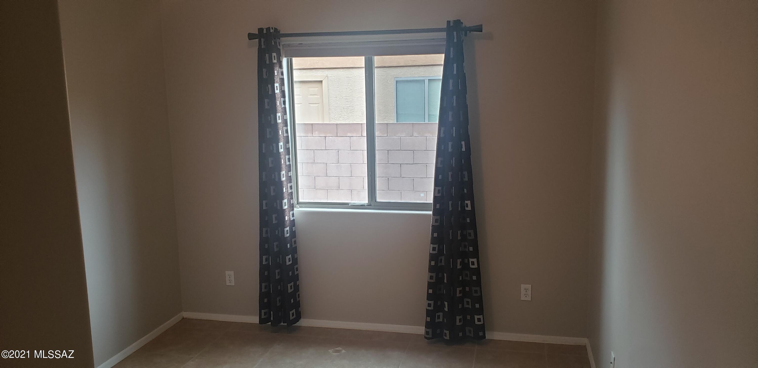 2407 West Golden Hills Road Tucson, AZ 85745 - Photo 26 of 32