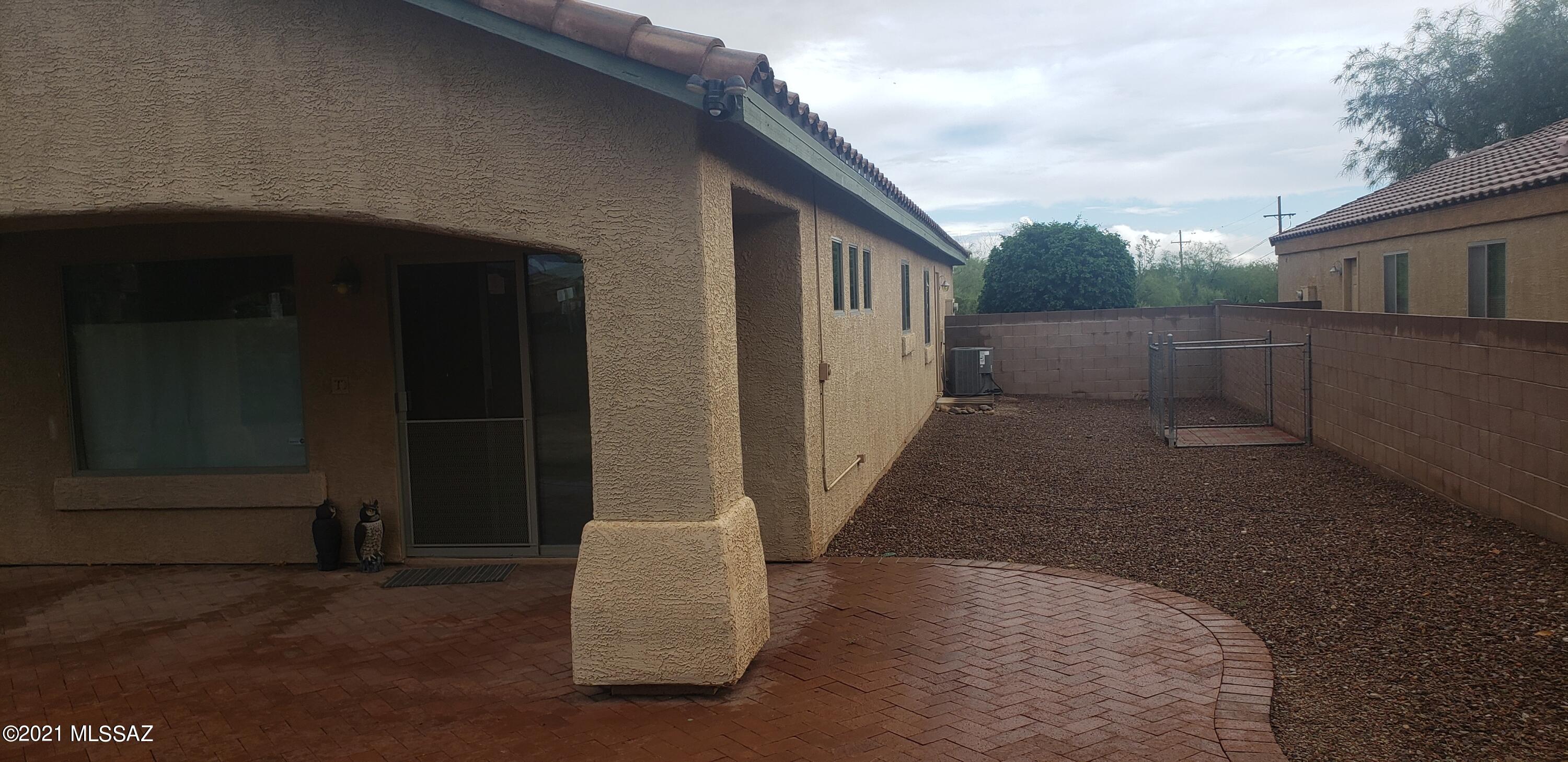 2407 West Golden Hills Road Tucson, AZ 85745 - Photo 30 of 32