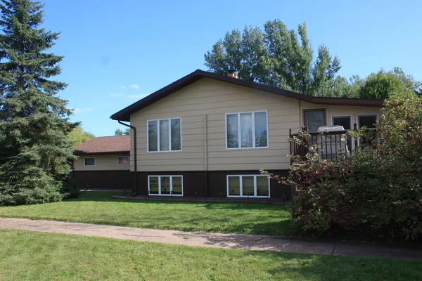 $340,000 | 2304 East 10th Street, Superior, WI 54880