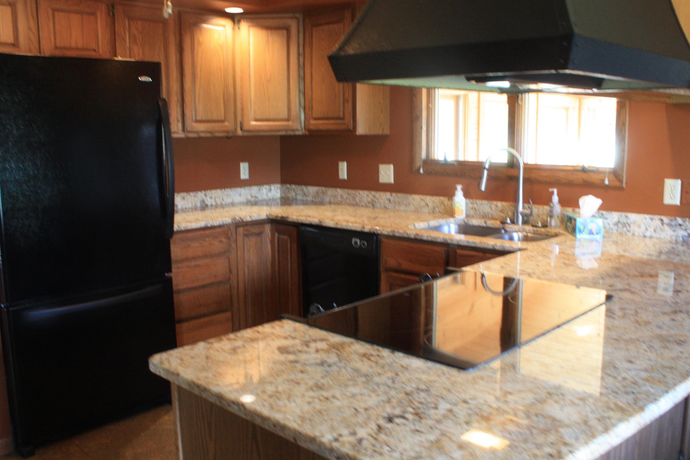 2304 East 10th Street Superior, WI 54880 - Photo 7 of 66