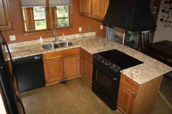 $340,000 | 2304 East 10th Street, Superior, WI 54880