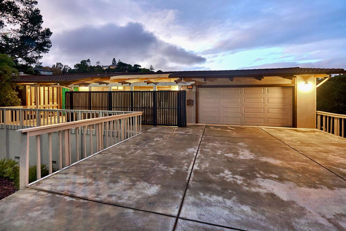 345 Middle Road Belmont, CA 94002 - Photo 4 of 65 Gallery Image 4
