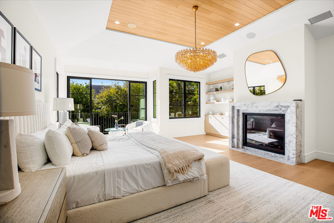 415 North Cliffwood Avenue Los Angeles, CA 90049 - Photo 22 of 32 Gallery Image 22