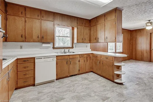 $315,000 | 5568 Highway 49, Liberty, NC 27298