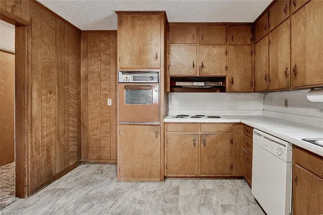 $325,000 | 5568 Highway 49, Liberty, NC 27298