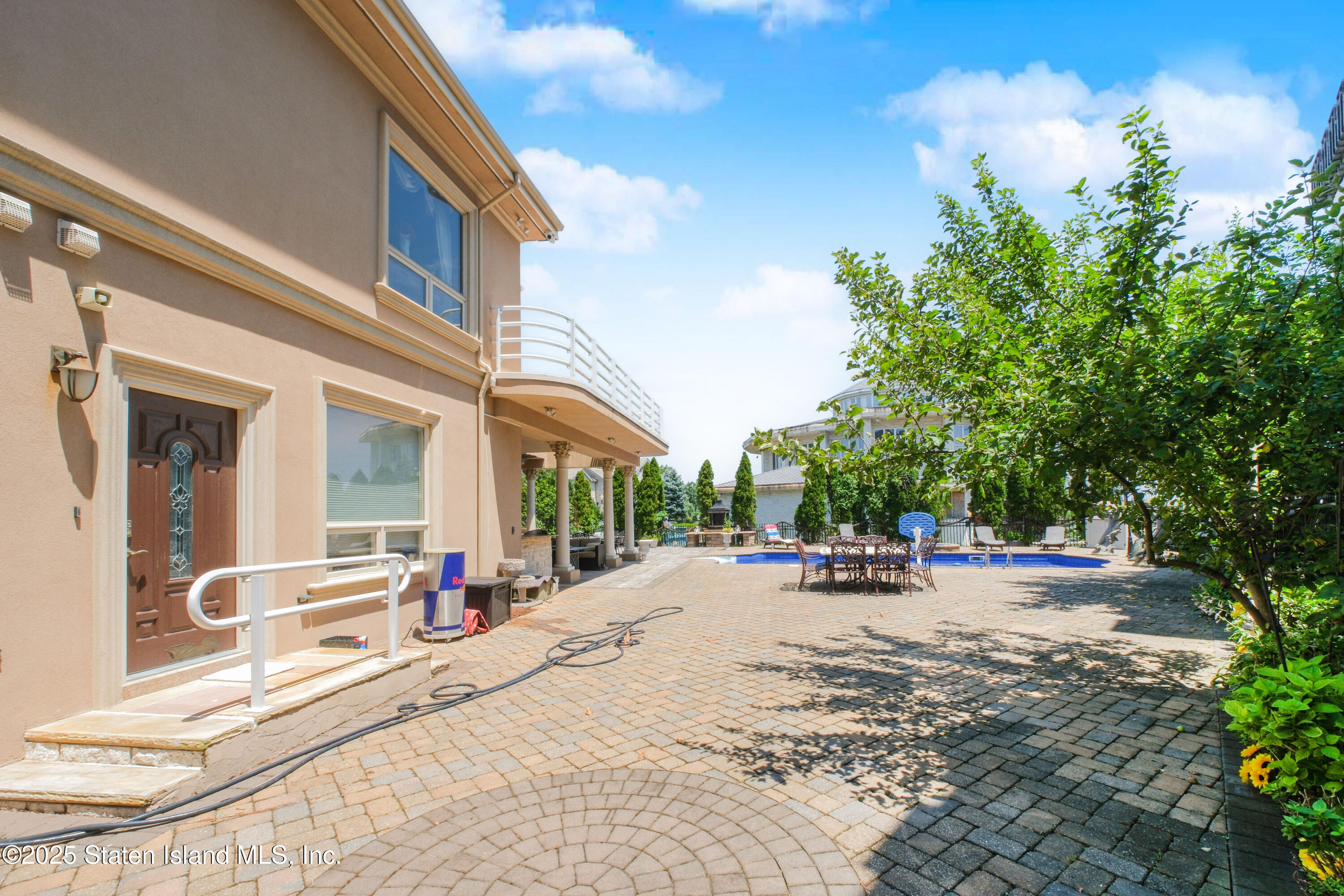 545 Arbutus Avenue Staten Island, NY 10312 - Photo 47 of 57 Photo Jul 05 2025, 11 47 06 PM