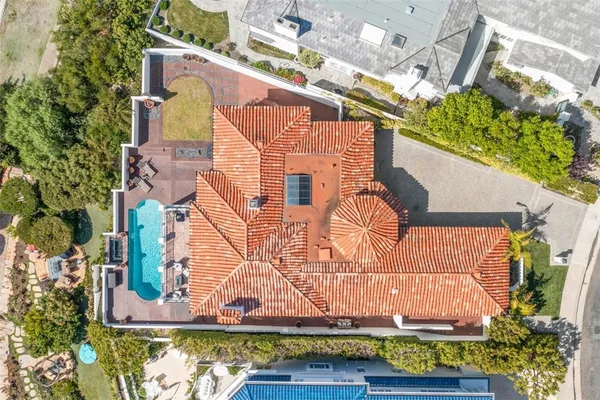 $14,500,000 | 12 Geneve, Newport Beach, CA 92660