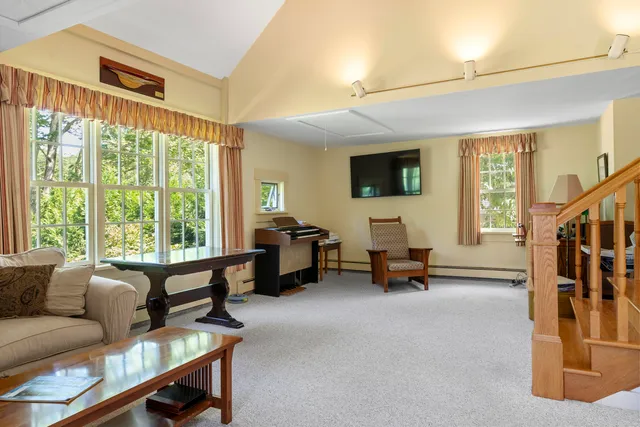 $795,000 | 72 Glidden Street, Newcastle, ME 04553