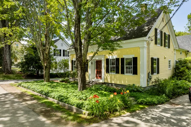 $795,000 | 72 Glidden Street, Newcastle, ME 04553