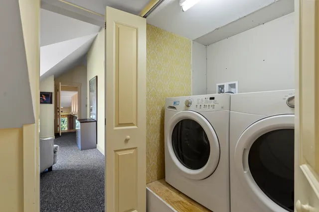 $795,000 | 72 Glidden Street, Newcastle, ME 04553