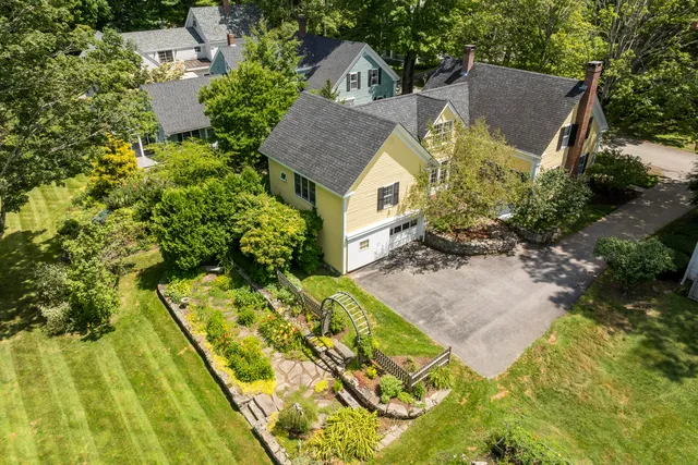 $795,000 | 72 Glidden Street, Newcastle, ME 04553