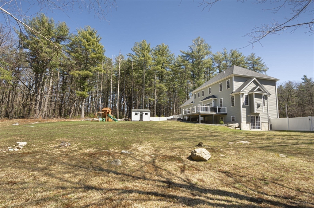 165 S Road Holden, MA 01520 - Photo 12 of 42