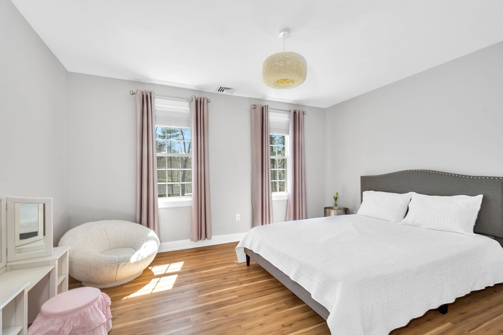 165 S Road Holden, MA 01520 - Photo 33 of 42