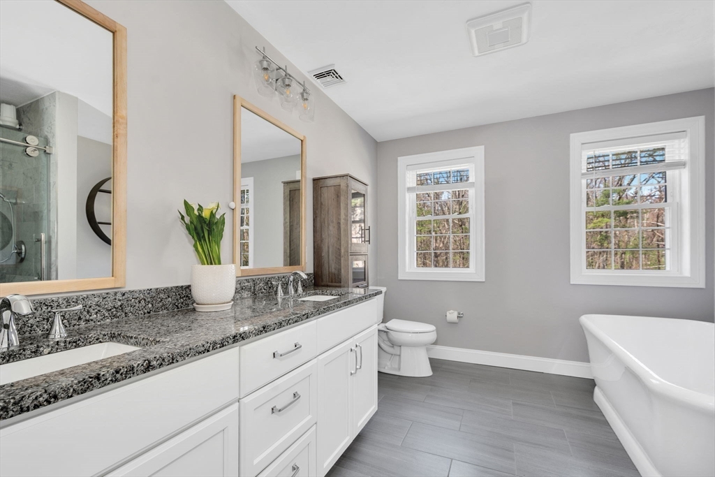 165 S Road Holden, MA 01520 - Photo 36 of 42