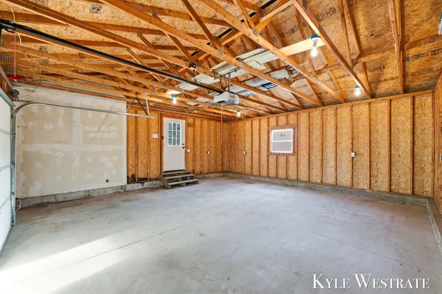 $349,900 | 7976 10 Mile Road Northeast, Rockford, MI 49341