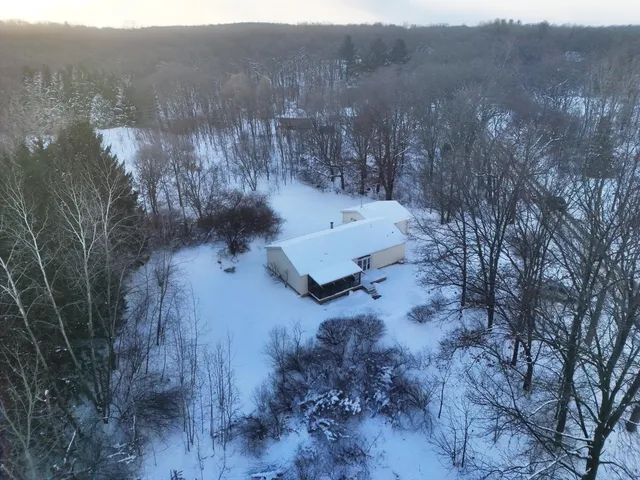 $349,900 | 7976 10 Mile Road Northeast, Rockford, MI 49341